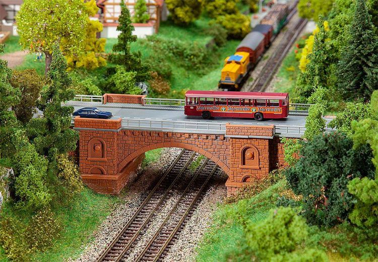 Produktbild: Faller 222572 N Eisenbahnbr&uuml;cke (L x B x H) 192 x 74 x 70mm