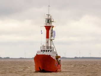 Produktbild: CALVENDO Puzzle Feuerschiff Borkum Riff auf dem Dollart | 1000 Teile Lege-Gr&ouml;&szlig;e 64x48cm Foto-Puzzle f&uuml;r gl&uuml;ckliche Stunden