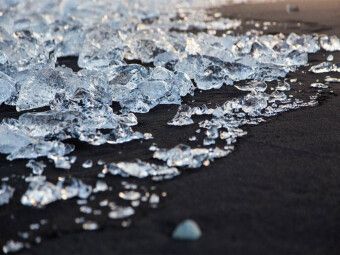 Produktbild: CALVENDO Puzzle ISLANDS EIS RUND UM DEN J&Ouml;KULS&Agrave;RL&Ograve;N | 1000 Teile Lege-Gr&ouml;&szlig;e 64x48cm Foto-Puzzle f&uuml;r gl&uuml;ckliche Stunden