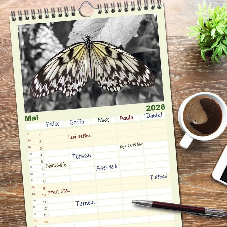 Produktbild: Familienplaner 2026 - Gefl&uuml;gelte Sch&ouml;nheiten der Tropen mit 5 Spalten (Wandkalender, 21 x 45 cm) CALVENDO