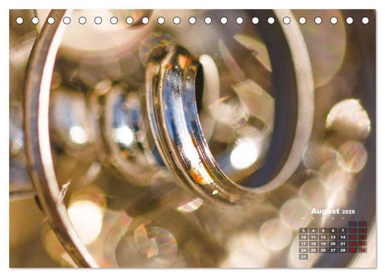 Produktbild: Metall - Schrott kunstvoll in Szene gesetzt (Tischkalender 2026 DIN A5 quer), CALVENDO Monatskalender