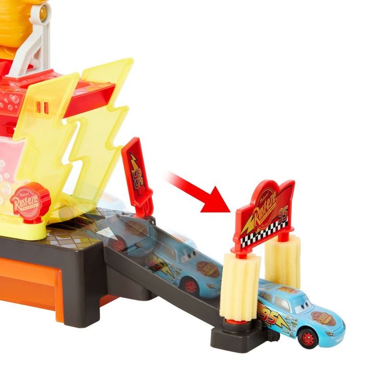 Produktbild: Disney Pixar Cars Autowaschanlagen-Spielset f&uuml;r Rennwagen und Lightning McQueen mit Farbwechseleffekt