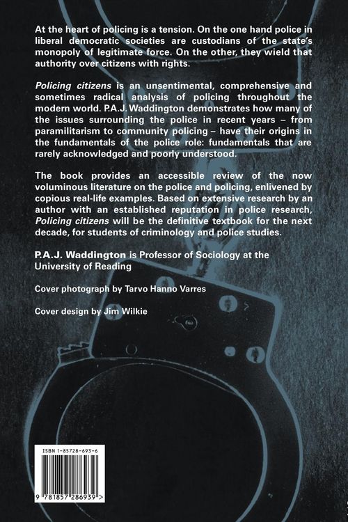 Produktbild: Policing Citizens