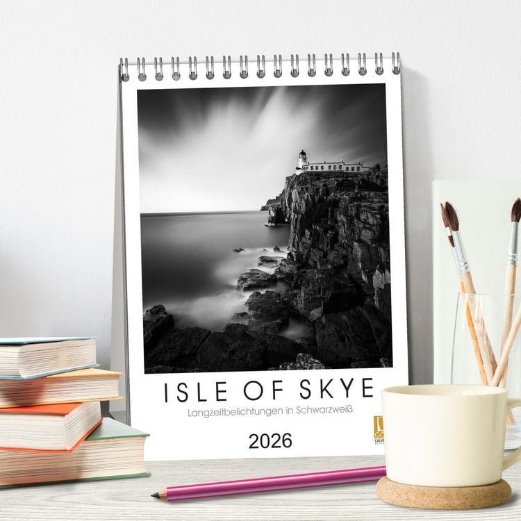 Produktbild: Isle of Skye - Langzeitbelichtungen in Schwarzwei&szlig; (Tischkalender 2026 DIN A5 hoch), CALVENDO Monatskalender