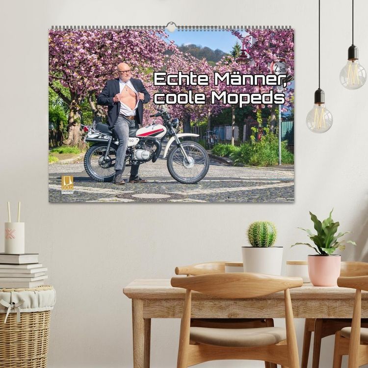 Produktbild: Echte M&auml;nner, coole Mopeds (Wandkalender 2027 DIN A2 quer), CALVENDO Monatskalender