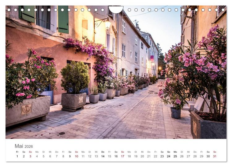 Produktbild: Saint Tropez - Early Morning Street Photography (Wandkalender 2026 DIN A4 quer), CALVENDO Monatskalender