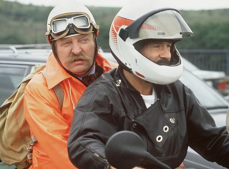 Produktbild: Tatort Duisburg - 40 Jahre Schimanski - Gesamtedition: Alle 29 Folgen inkl. "Zahn um Zahn" und "Zabou" (Fernsehjuwelen) [7 BRs]