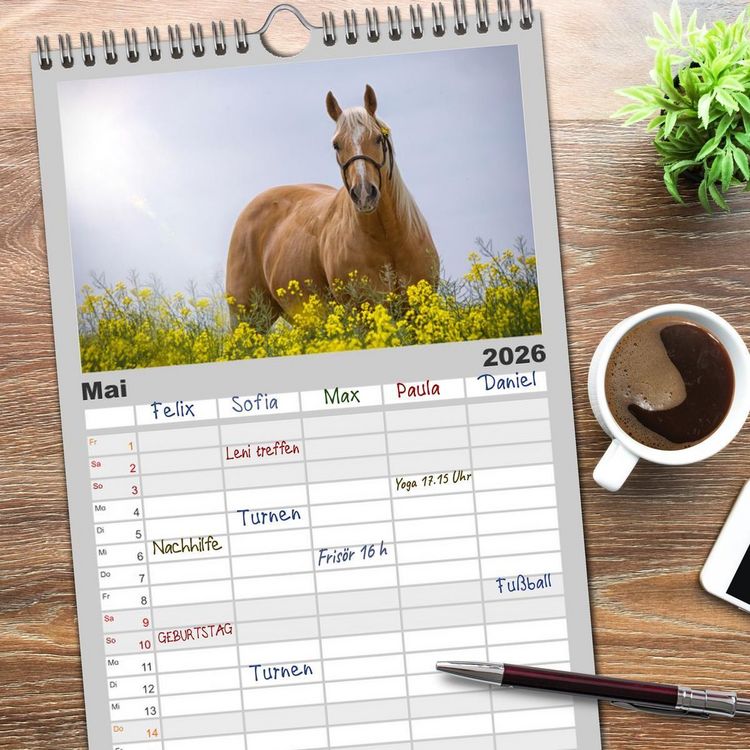 Produktbild: Familienplaner 2026 - Faszination Westernpferde mit 5 Spalten (Wandkalender, 21 x 45 cm) CALVENDO
