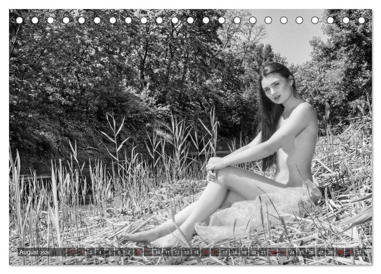 Produktbild: Girls and Nature (Tischkalender 2026 DIN A5 quer), CALVENDO Monatskalender