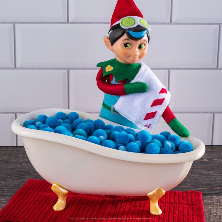 The Elf On The Shelf – Polar Props – Ensemble Plage Avec Chaise, Parasol, Masque, Tuba, Ballon, Radio – Accessoires Pour Lutin Scout