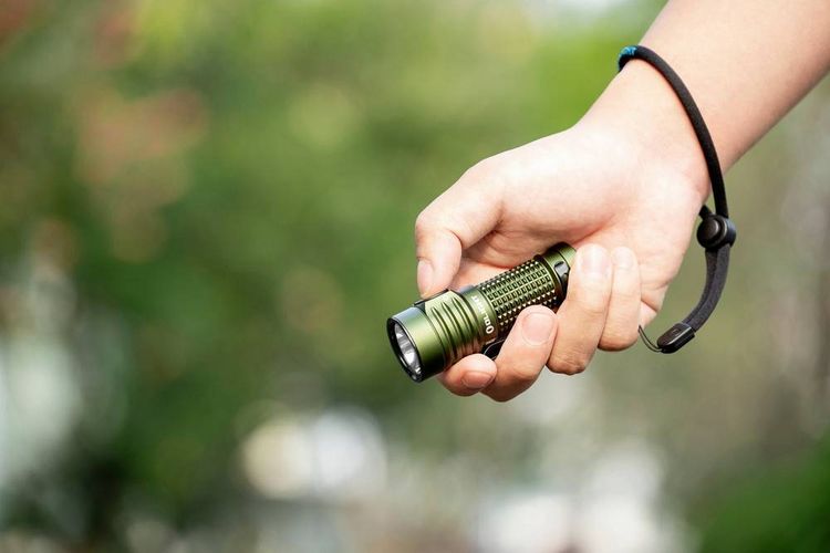 Produktbild: OLight Baton Turbo LED Taschenlampe akkubetrieben 1000lm 60h 91g