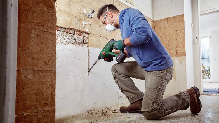 Produktbild: Bosch Home and Garden UniversalHammer -Akku-Bohrhammer 18V Li-Ion ohne Akku