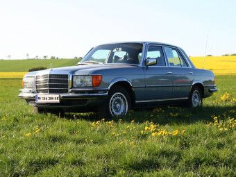 Produktbild: CALVENDO Puzzle Mercedes Benz | 1000 Teile Lege-Gr&ouml;&szlig;e 64x48cm Foto-Puzzle f&uuml;r gl&uuml;ckliche Stunden
