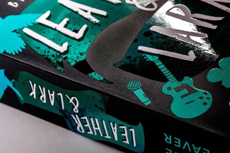 Produktbild: Leather & Lark - Hass und Liebe liegen nah beieinander