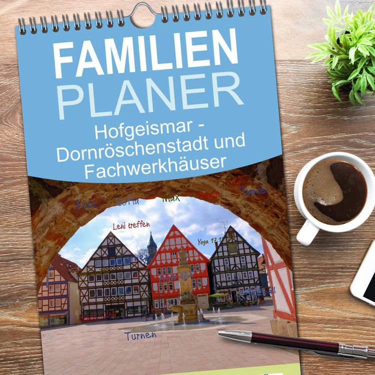 Produktbild: Familienplaner 2026 - Hofgeismar - Dornr&ouml;schenstadt und Fachwerkh&auml;user mit 5 Spalten (Wandkalender, 21 x 45 cm) CALVENDO