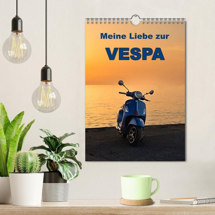 Produktbild: Die Liebe zur Vespa (Wandkalender 2026 DIN A4 hoch), CALVENDO Monatskalender