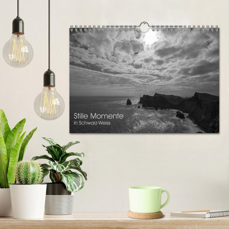 Produktbild: Stille Momente in Schwarz-Weiss (Wandkalender 2026 DIN A4 quer), CALVENDO Monatskalender