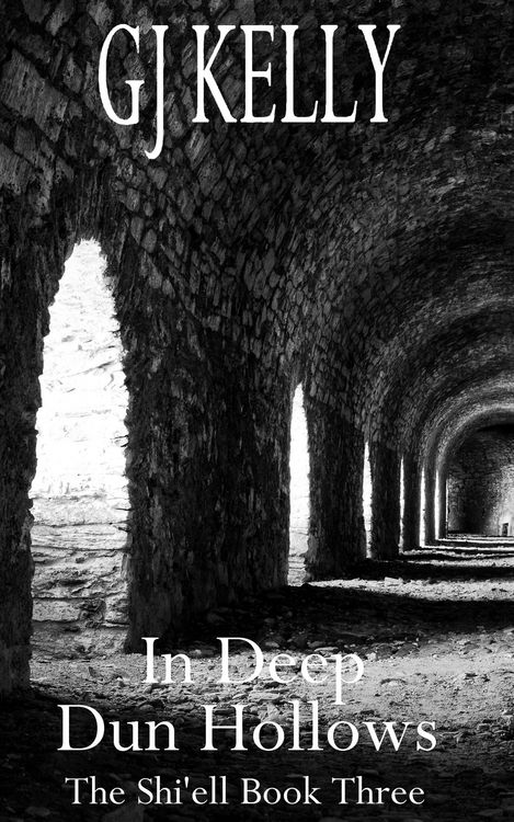 Produktbild: In Deep Dun Hollows (The Shi'ell, #3)
