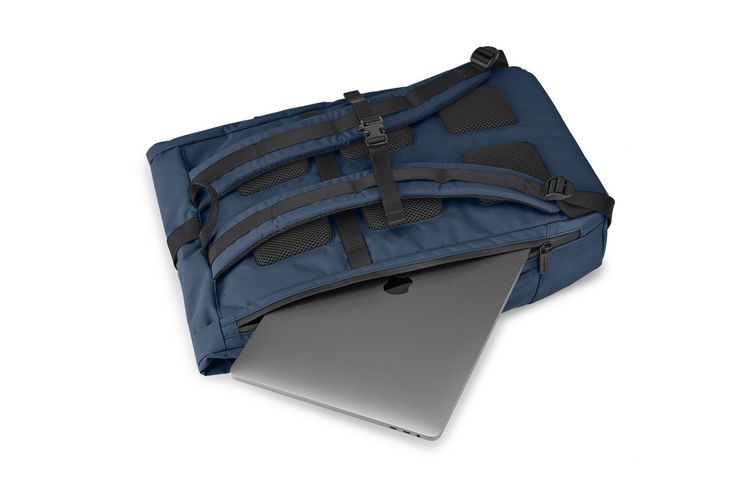 Produktbild: Moleskine Metro Roll Top Rucksack Saphir