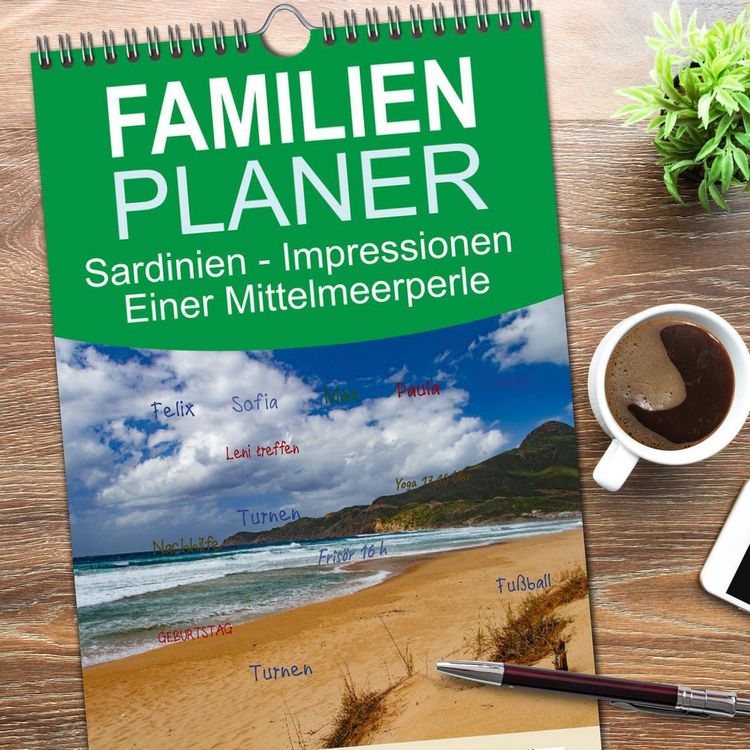 Produktbild: Familienplaner 2026 - Sardinien - Impressionen Einer Mittelmeerperle mit 5 Spalten (Wandkalender, 21 x 45 cm) CALVENDO