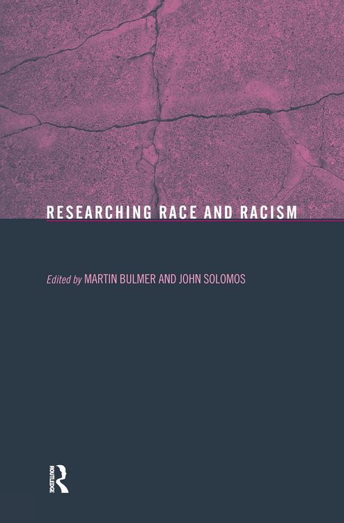 Produktbild: Researching Race and Racism