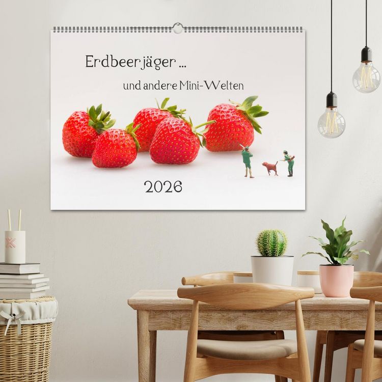 Produktbild: Erdbeerj&auml;ger ... und andere Mini-Welten (Wandkalender 2026 DIN A2 quer), CALVENDO Monatskalender