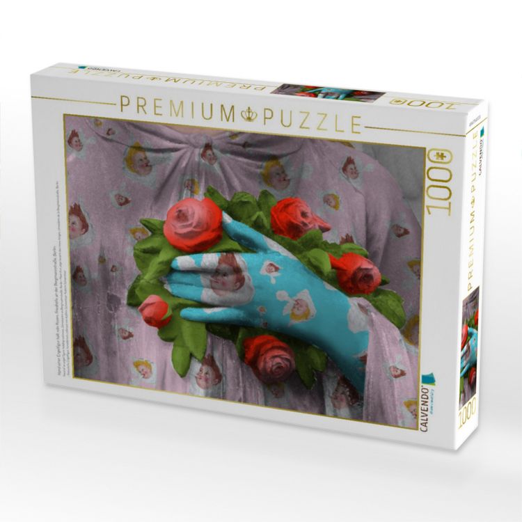 Produktbild: CALVENDO Puzzle Hand einer Engelfigur h&auml;lt rote Rosen, Friedh&ouml;fe an der Bergmannstra&szlig;e, Berlin | 1000 Teile Lege-Gr&ouml;&szlig;e 64x48cm Foto-Puzzle f&uuml;r gl&uuml;ckli