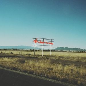Produktbild: Mountains And Plains