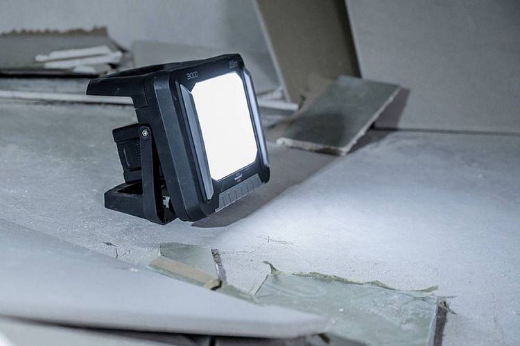 Produktbild: Brennenstuhl Multi Battery 3000 MA Akku-Baustrahler 27 W 3150 lm Tageslichtwei&szlig; 1173700007