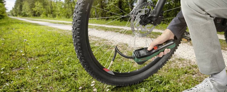 Produktbild: Bosch Home and Garden Druckluft-Pumpe EasyPump 10.3 bar