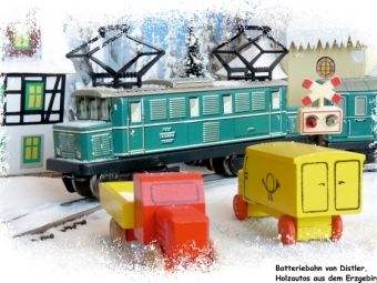 Produktbild: CALVENDO Puzzle Distler Batteriebahn und Holzautos aus dem Erzgebirge | 1000 Teile Lege-Gr&ouml;&szlig;e 64x48cm Foto-Puzzle f&uuml;r gl&uuml;ckliche Stunden