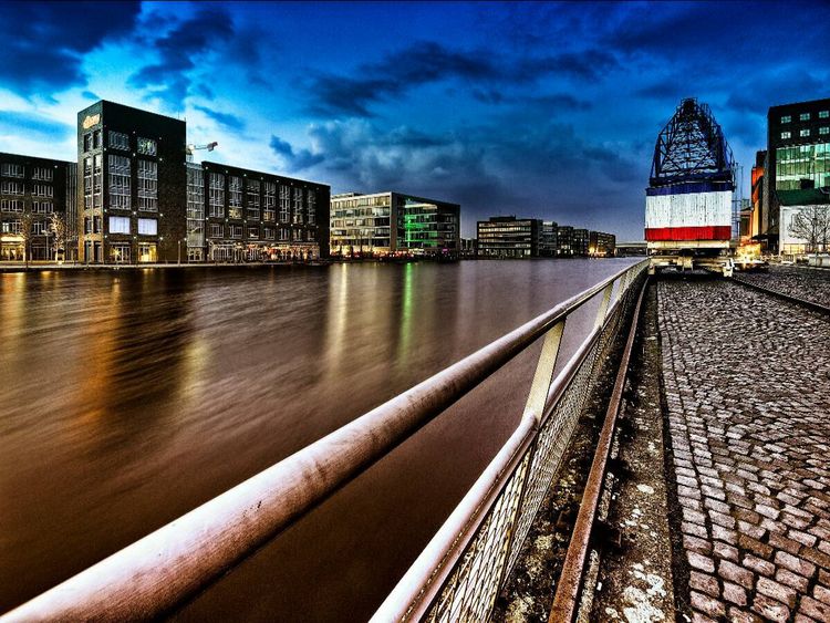Produktbild: CALVENDO Puzzle Innenhafen bei Nacht | 1000 Teile Lege-Gr&ouml;&szlig;e 64x48cm Foto-Puzzle f&uuml;r gl&uuml;ckliche Stunden