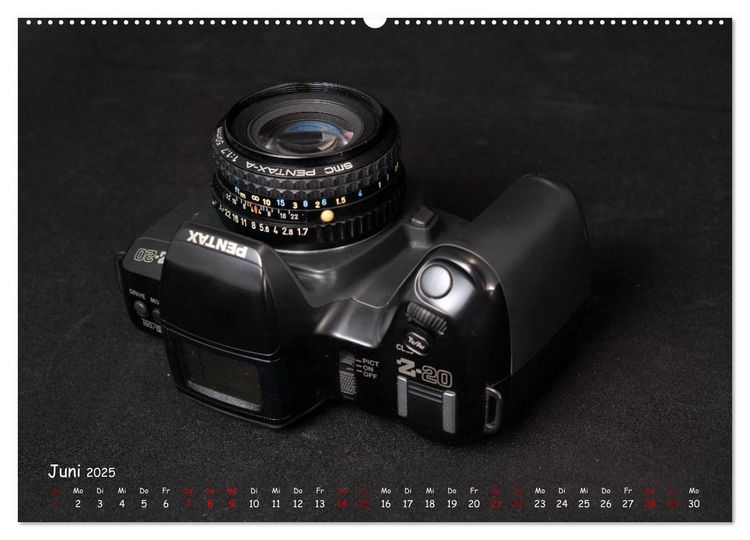 Produktbild: Legend&auml;re Kameras der Marke Pentax (hochwertiger Premium Wandkalender 2025 DIN A2 quer), Kunstdruck in Hochglanz