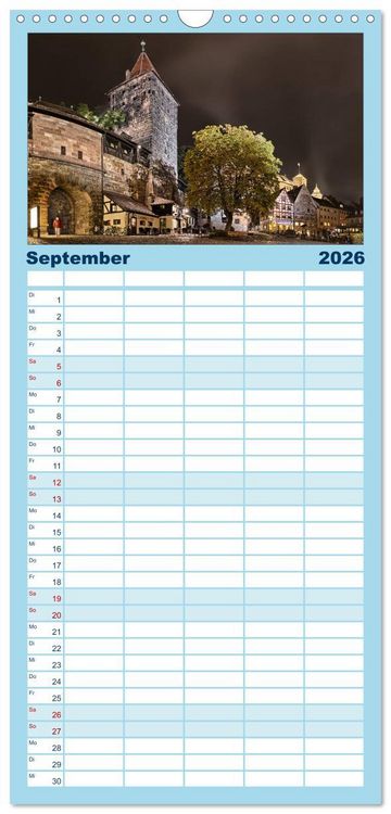 Produktbild: Familienplaner 2026 - N&uuml;rnberg - Die Altstadt bei Nacht mit 5 Spalten (Wandkalender, 21 x 45 cm) CALVENDO