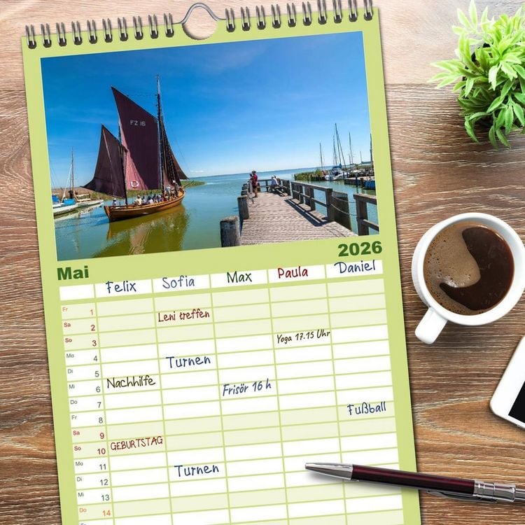 Produktbild: Familienplaner 2026 - Ostsee, Fischland-Dar&szlig; mit 5 Spalten (Wandkalender, 21 x 45 cm) CALVENDO