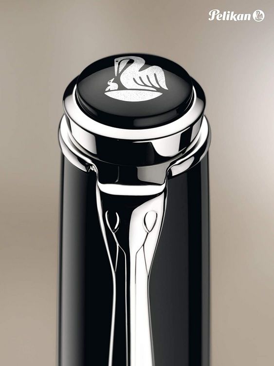 Produktbild: Pelikan F&uuml;llhalter Classic P205, Schwarz, Edelstahlfeder M