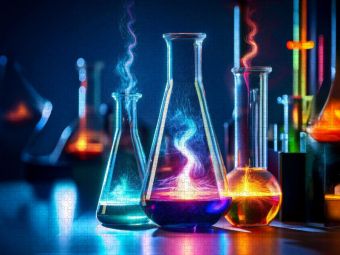 Produktbild: CALVENDO Puzzle Destillat in Color - farbenfrohes aus der Chemie | 1000 Teile Lege-Gr&ouml;&szlig;e 64x48cm Foto-Puzzle f&uuml;r gl&uuml;ckliche Stunden