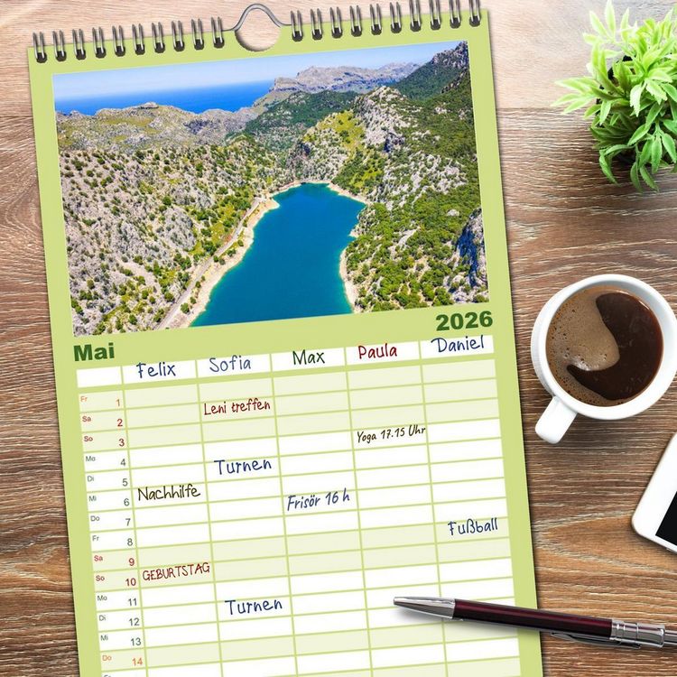 Produktbild: Familienplaner 2026 - Mallorca - einzigartige Luftbildaufnahmen mit 5 Spalten (Wandkalender, 21 x 45 cm) CALVENDO