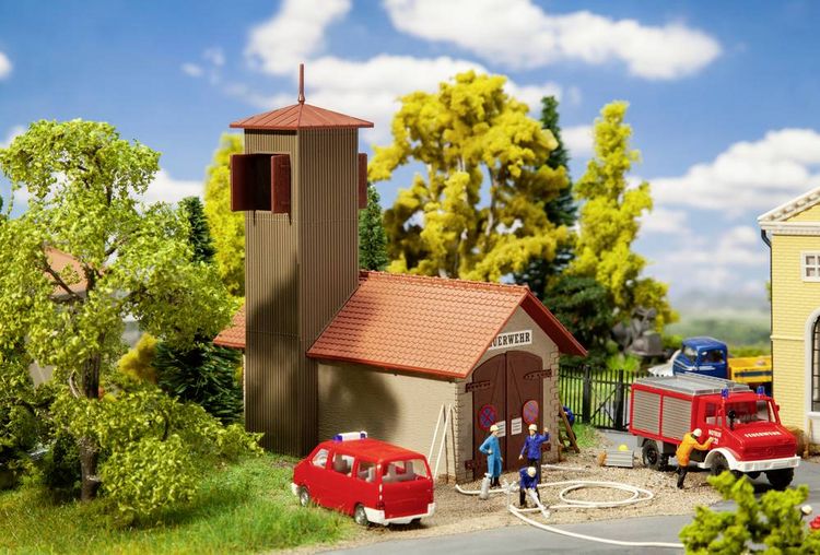 Produktbild: Faller 131383 H0 Feuerwehrger&auml;tehaus