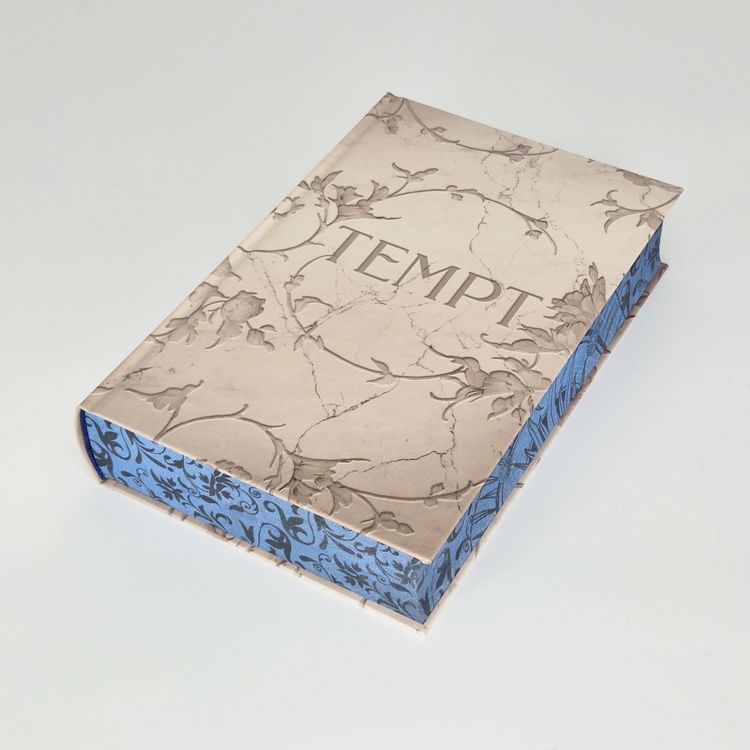 Produktbild: To Tempt a God