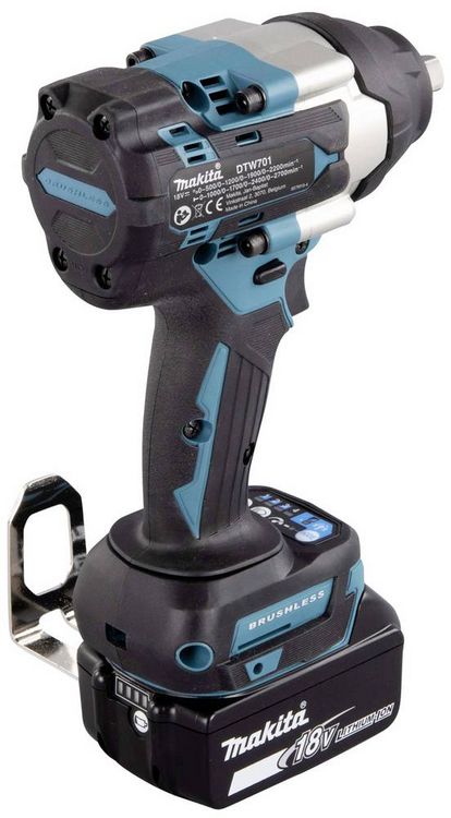 Produktbild: Makita DTW701RTJ Akku-Schlagschrauber 700 Nm 18 V Anzahl mitgelieferte Akkus 2 5 Ah inkl. 2. Akku, inkl. Ladeger&auml;t, inkl. Koffer