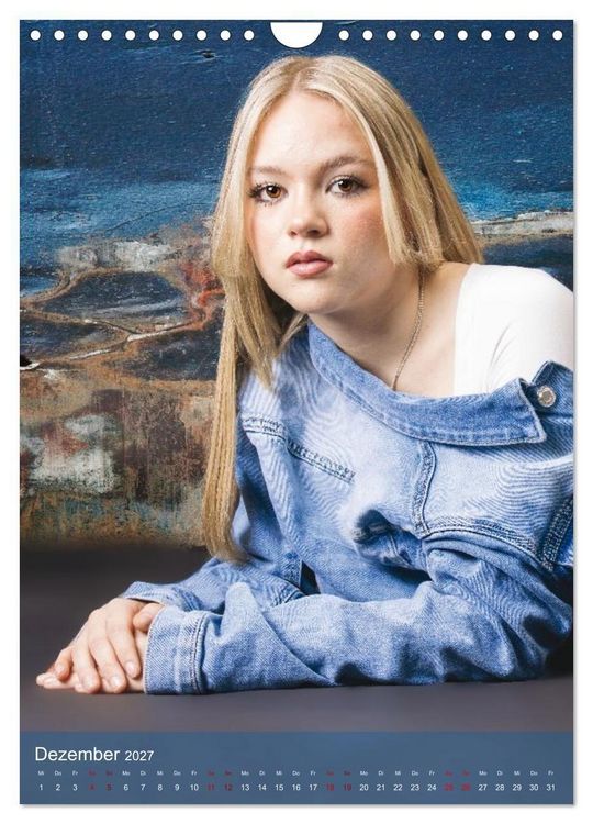 Produktbild: Hailie - Blond in Jeans (Wandkalender 2027 DIN A4 hoch), CALVENDO Monatskalender