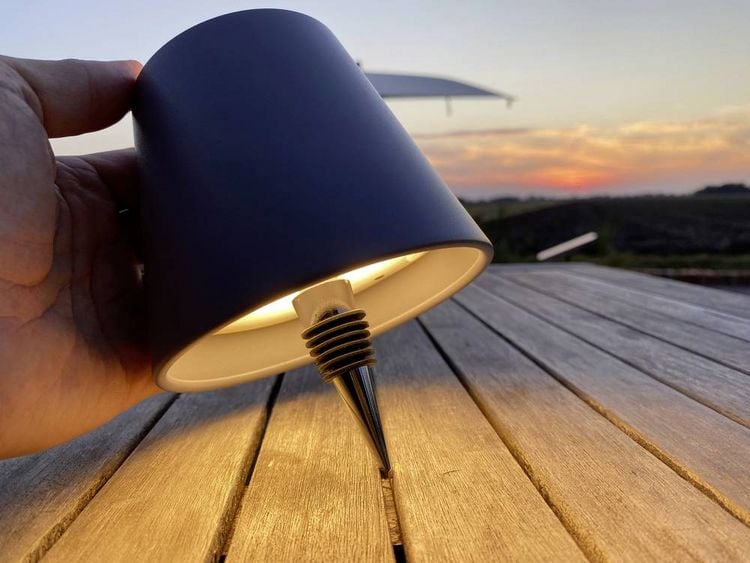 Produktbild: M-e modern-electronics LUNA-80 S 41436 Akku-Tischlampe LED LED fest eingebaut 3W Schwarz