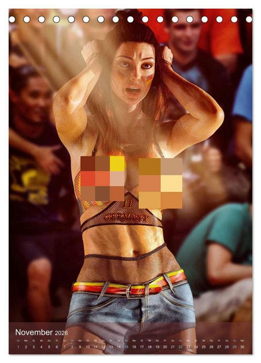Produktbild: SEXY FUSSBALLFANS - DIE HEISSESTEN FAN-GIRLS DER WELT (Tischkalender 2026 DIN A5 hoch), CALVENDO Monatskalender