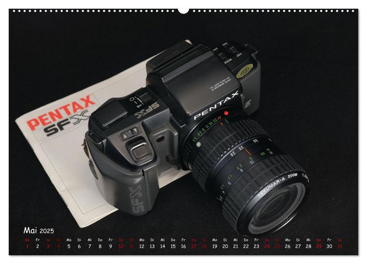 Produktbild: Legend&auml;re Kameras der Marke Pentax (hochwertiger Premium Wandkalender 2025 DIN A2 quer), Kunstdruck in Hochglanz