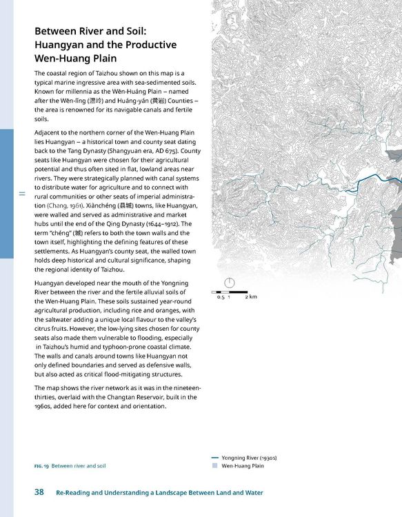Produktbild: Between Land and Water