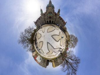 Produktbild: CALVENDO Puzzle Planet Trammplatz | 1000 Teile Lege-Gr&ouml;&szlig;e 64 &times; 48 cm Foto-Puzzle f&uuml;r gl&uuml;ckliche Stunden