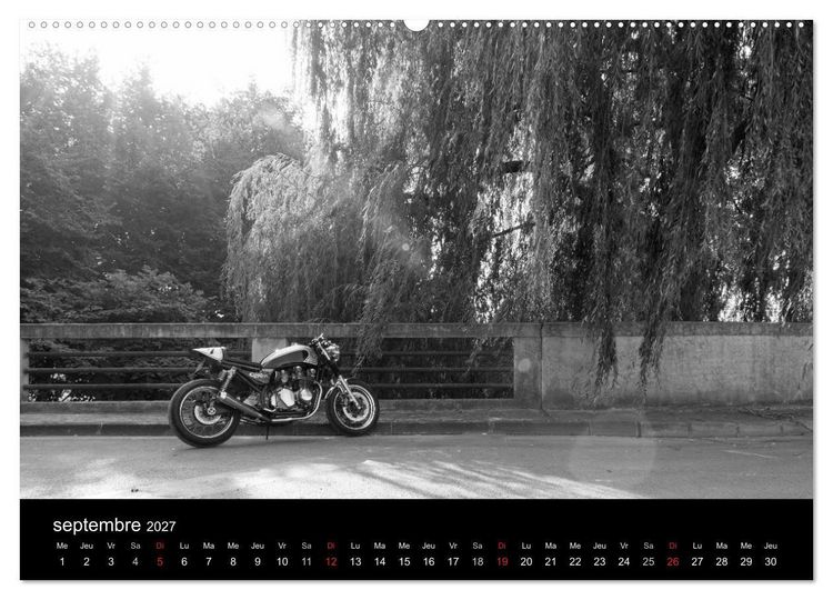 Produktbild: Une moto de caract&egrave;re (Calendrier mural haut de gamme 2027 DIN A2 vertical), CALVENDO calendrier mensuel
