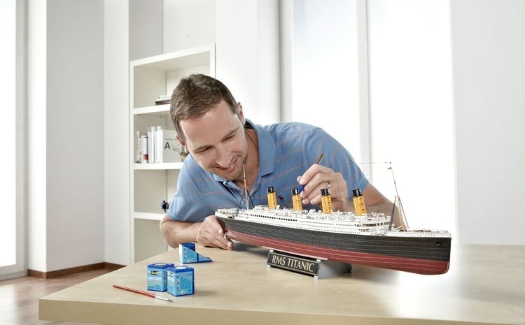 Produktbild: Revell Geschenkset: 100 Jahre Titanic, Ma&szlig;stab 1:400