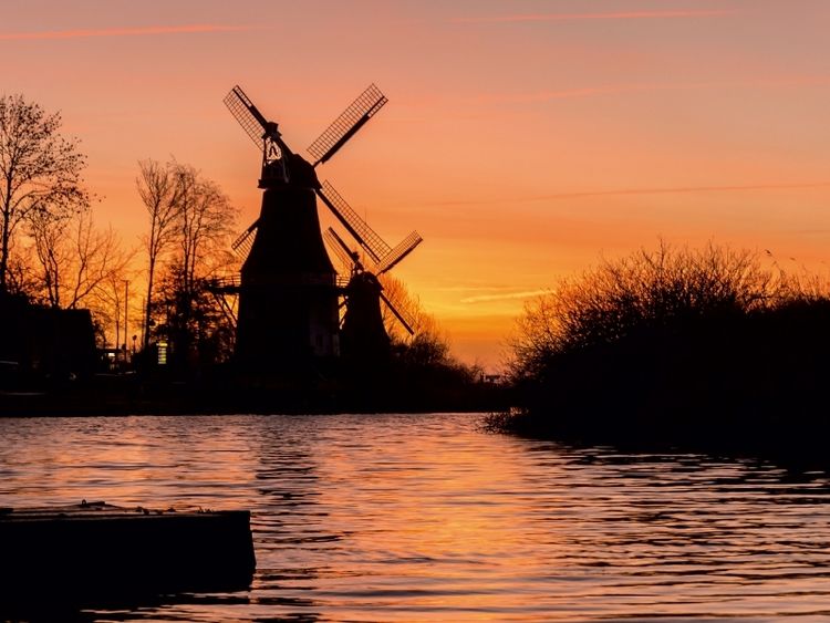 Produktbild: CALVENDO Puzzle Greetsieler Zwillingsm&uuml;hlen | 1000 Teile Lege-Gr&ouml;&szlig;e 64x48cm Foto-Puzzle f&uuml;r gl&uuml;ckliche Stunden